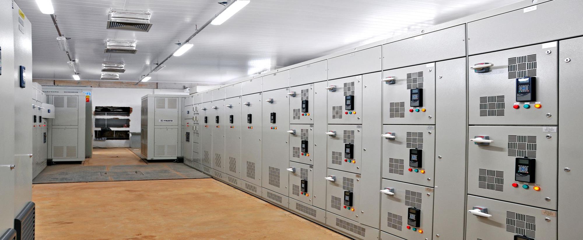 Projetos e montagens de painéis elétricos TTA/PTTA